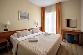 Hotel Dobrovit