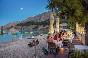 Hotel Dobrovit