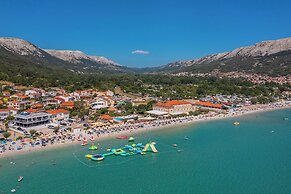 Hotel Dobrovit