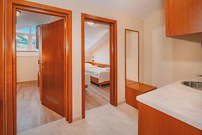 Hotel Dobrovit