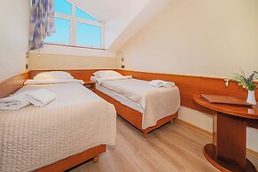 Hotel Dobrovit