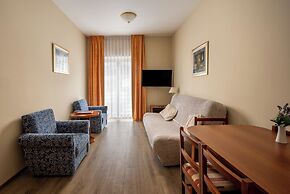 Hotel Dobrovit