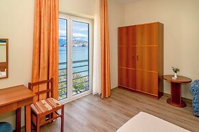 Hotel Dobrovit