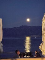 Hotel Dobrovit