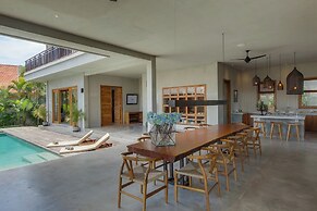 ZIN Berawa Villas & Bungalow