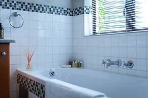 Twin Rivers Bed and Breakfast
