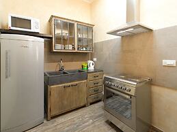 Bacall Apartment
