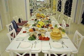 MIRZO Boutique Hotel