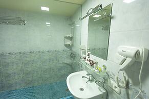 MIRZO Boutique Hotel
