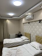 7 Baits Hotel