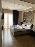 7 Baits Hotel