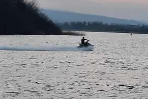 Beautiful 50 Riverun