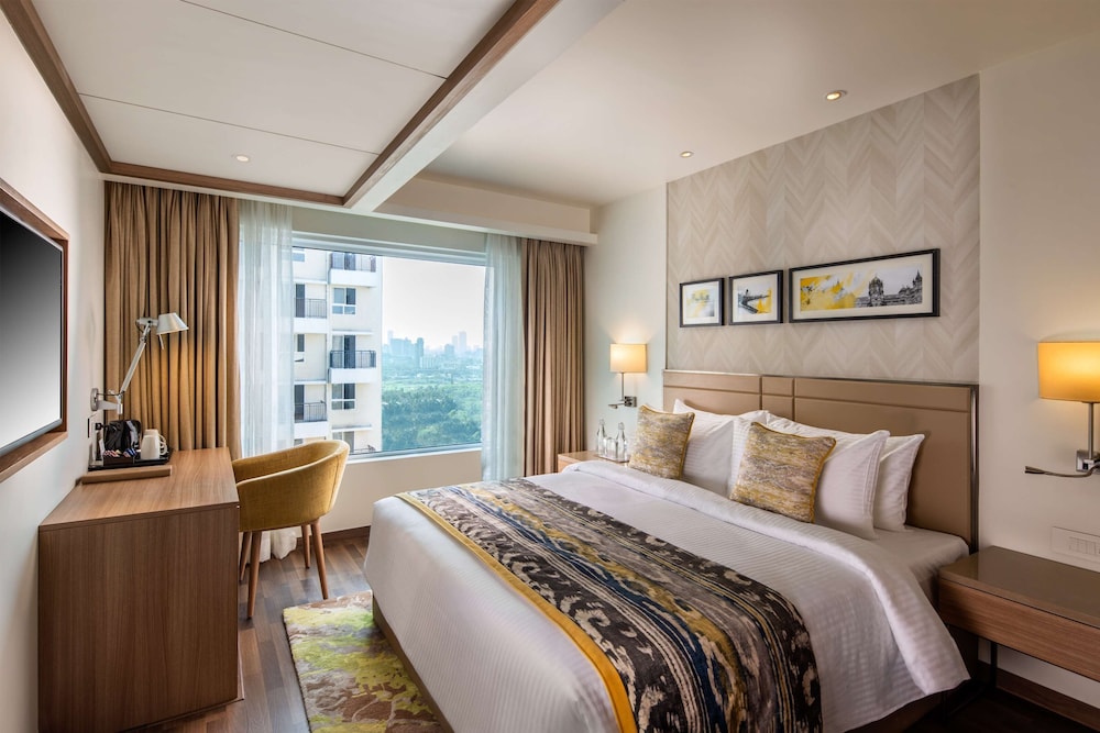 Royal Hometel Suites Dahisar Mumbai