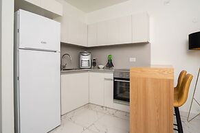 Eshel Suites