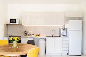 Eshel Suites