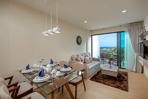 Splendid Sea View Resort