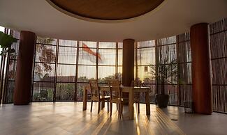 Curve House Umalas
