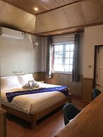 Silver Lake Hotel