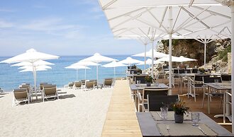 Elix, Mar-Bella Collection