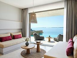 Elix, Mar-Bella Collection