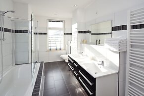Central Sauna & Loft Apartments