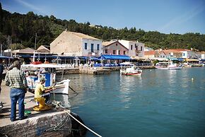Asfodelos Apartment Hotel
