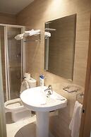 Hostal Francisco Salinas