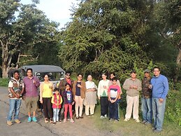 Dholes Den Bandipur