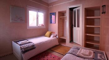 Tifawin Apartment