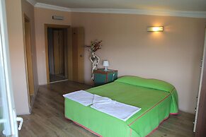 Hotel SevturInn