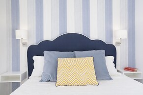 Sara Home 1