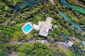 Villa Elia