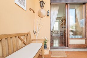 The Quietest Corner of Trastevere, AC & Elevator
