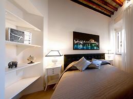 Marilyn Apartment