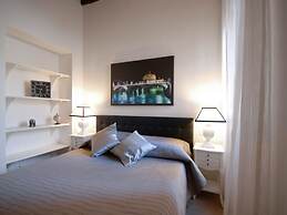 Marilyn Apartment