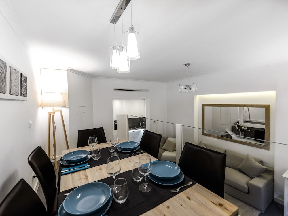 Popolo Apartment