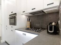 Popolo Apartment