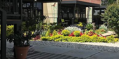 Isak Hotel & Golf Airport