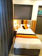 Elita Rooms
