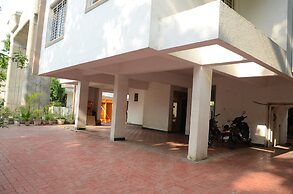 Elita Rooms