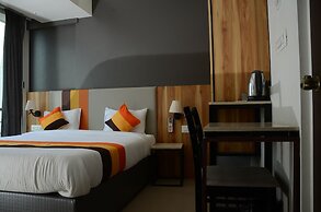 Elita Rooms