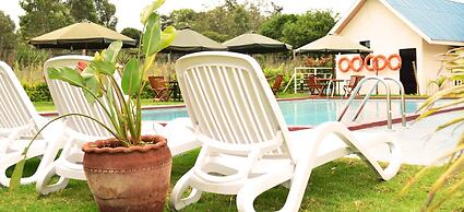 Golden Gates Hotel