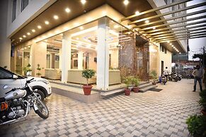 Hotel SK Grand