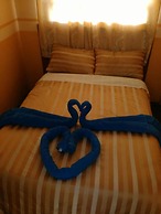 Coconut Palm Hotel