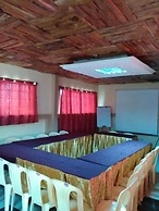 Coconut Palm Hotel