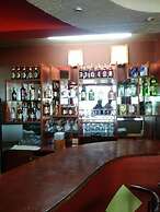 Coconut Palm Hotel