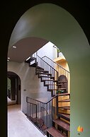 Deja vu house