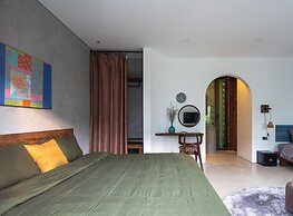 Deja vu house