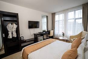 Hotel Sanchaung