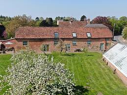 Manor Farm Courtyard Cottages